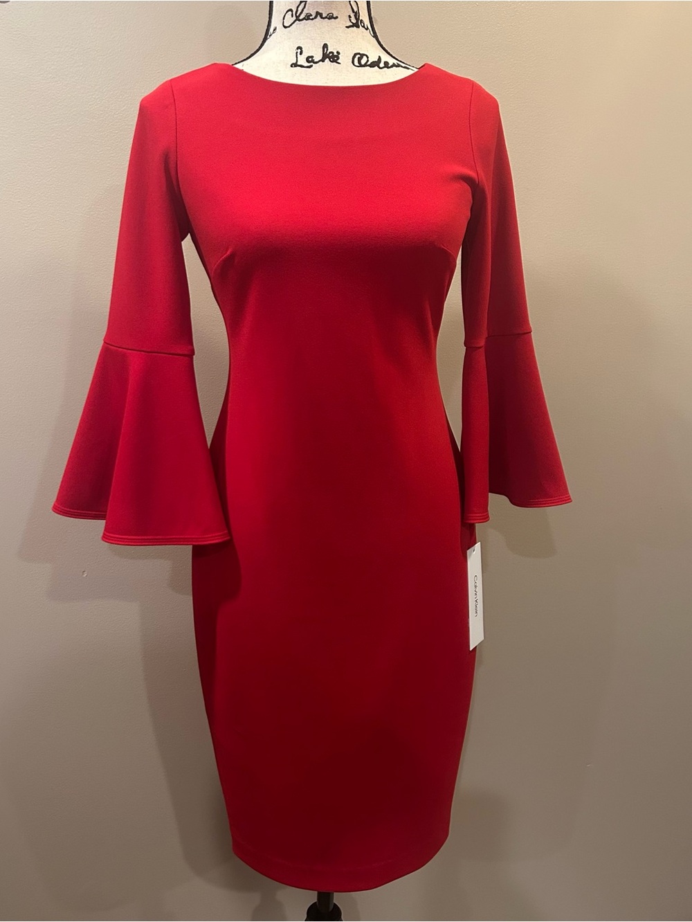 Calvin Klein 3/4 Belle Sleeve Knee Length Crepe Sheath Dress